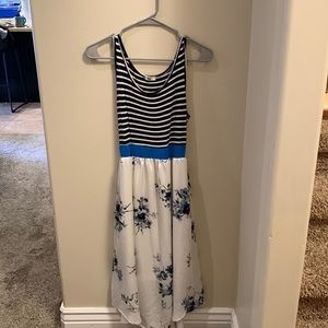 Women’s dress